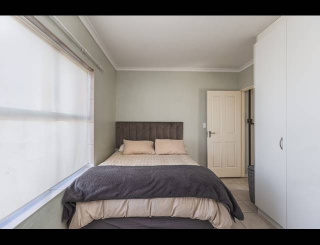 2 BEDROOM TOWNHOUSE FOR SALE IN BRACKENFELL SOUTH